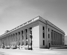 Frank E. Moss U.S. Courthouse Exterior