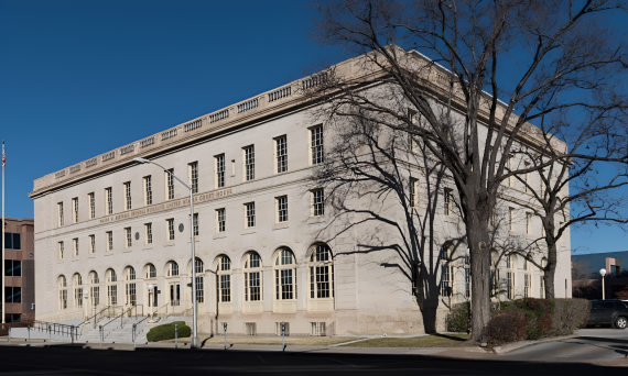 Photo of the Aspinall Federal Building and U.S. Courthouse in Grand Junction, Colorado.