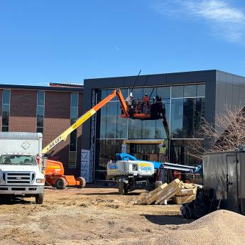 DFC B53 exterior construction photo