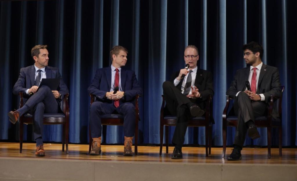 Our Federal Emerging Technology Showcase brings together senior federal leaders, practitioners, and industry experts.