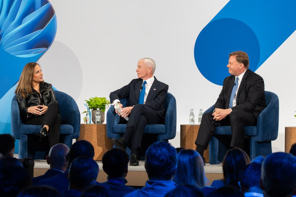 Administrator Forst joins Karen Dahut and Thomas Kurian of Google alongside Michael Duffey of DoW to discuss tech advancements.