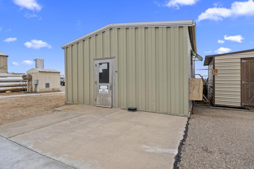 Building 4 at the Cliffside Helium Facility