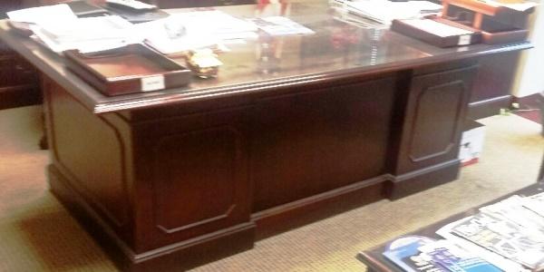 Item1DeskWithGlassTop_R4GSAforATF