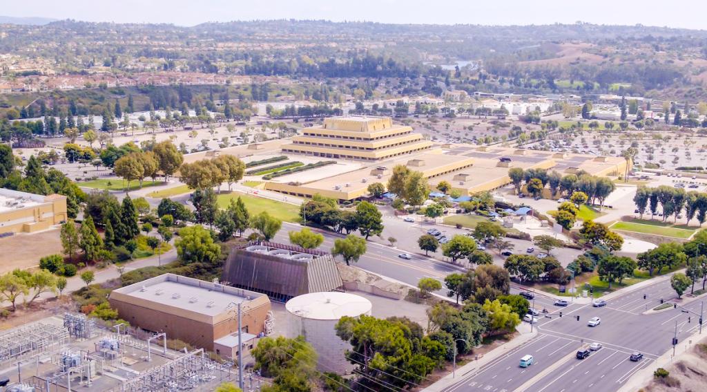 Chet Holifield Federal Building Broad View