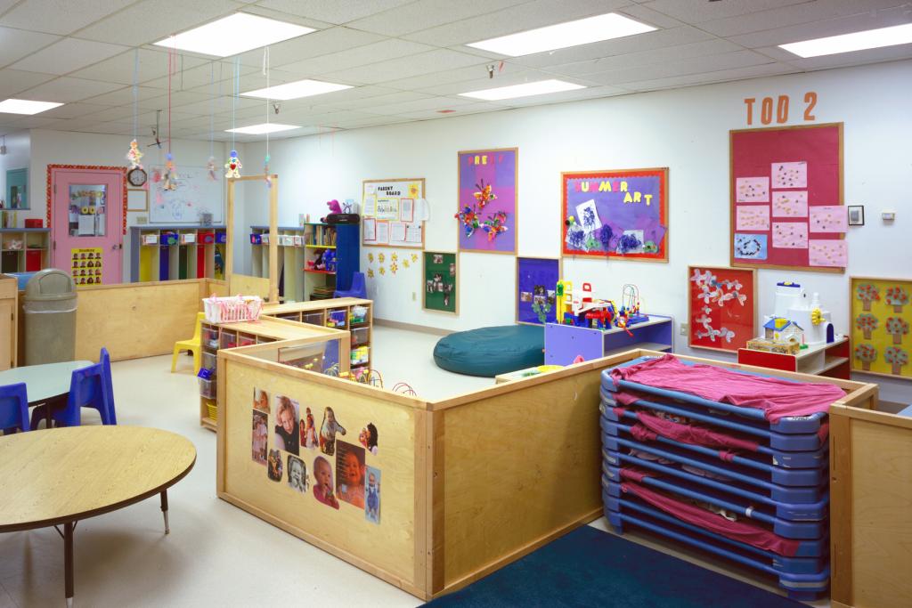 Photo of historic Federal Center South