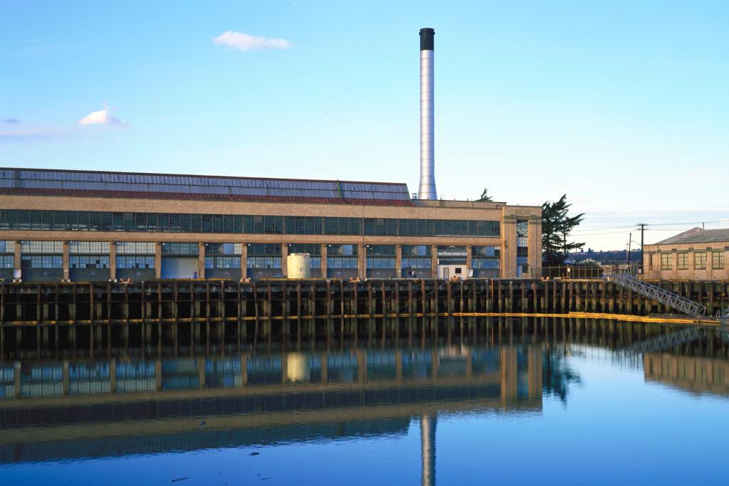 Photo of historic Federal Center South