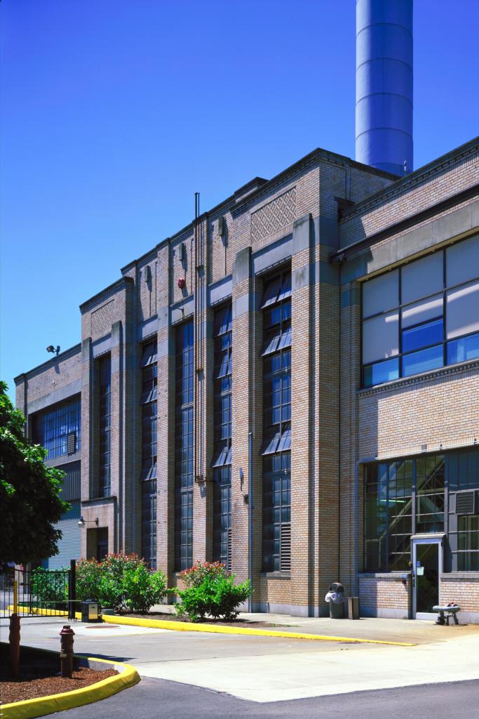 Photo of historic Federal Center South