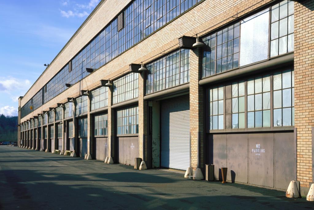 Photo of historic Federal Center South