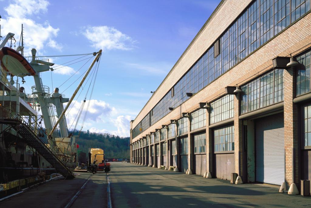 Photo of historic Federal Center South