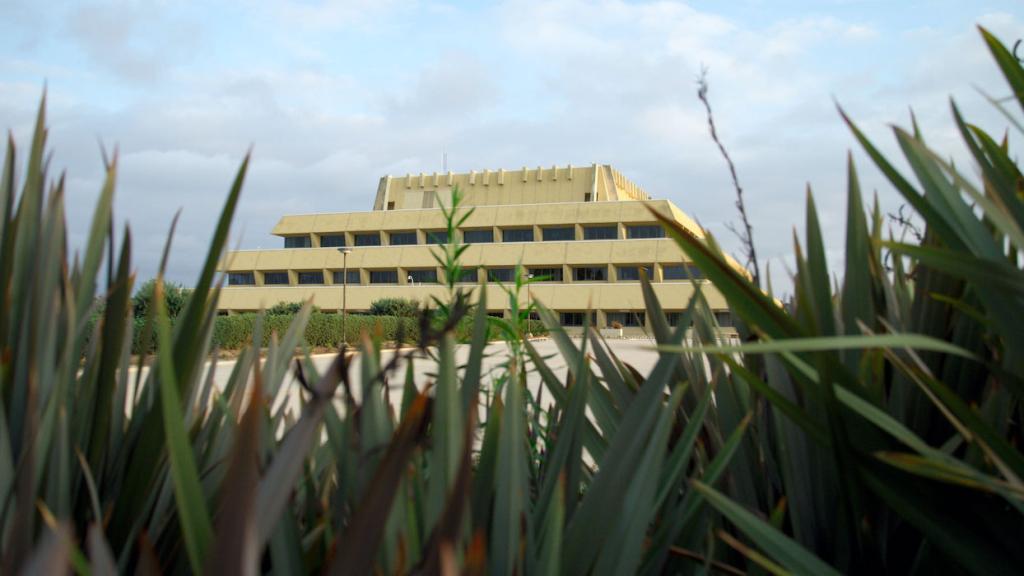 Chet Holifield FB Gardenview