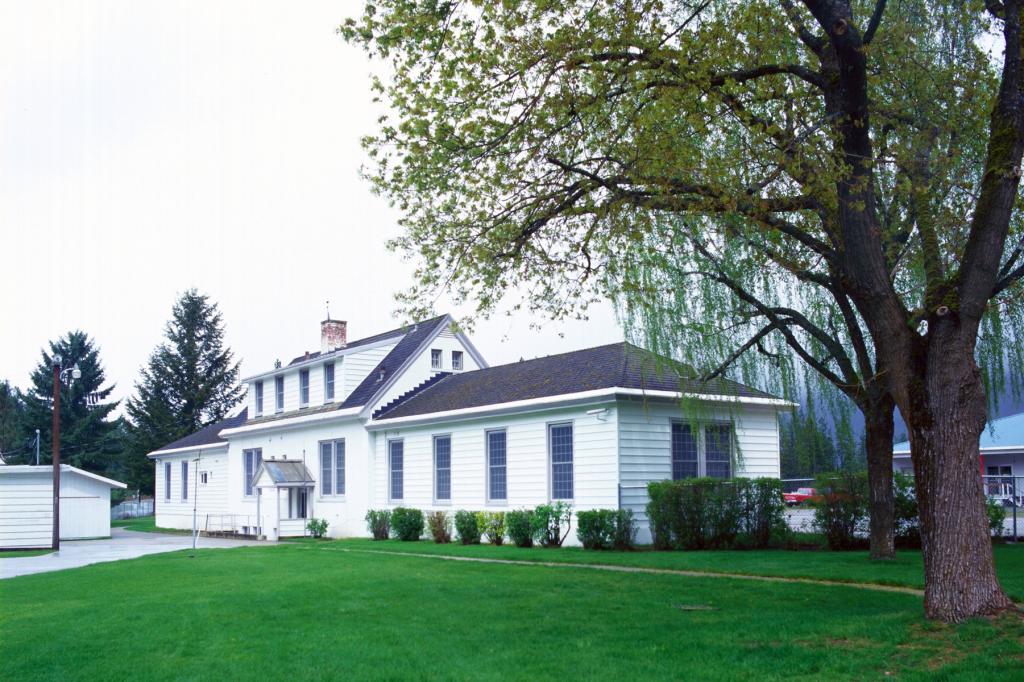 Photo of Laurier U.S. Border Station