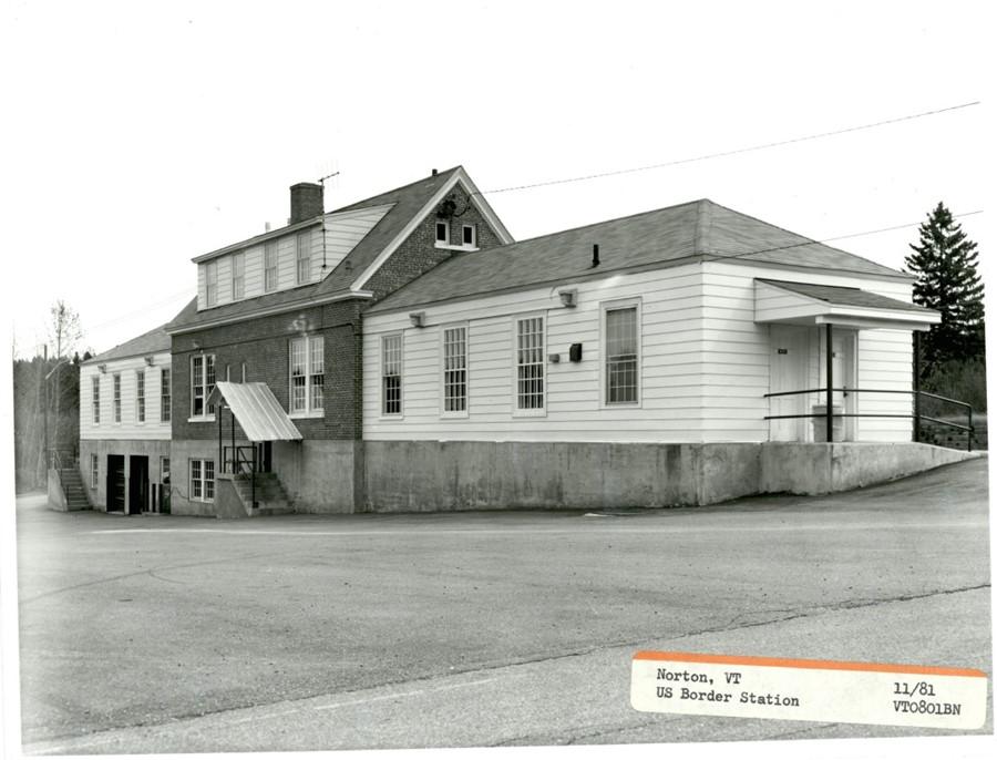1981 photo of the VT-Norton LPOE rear west elevation