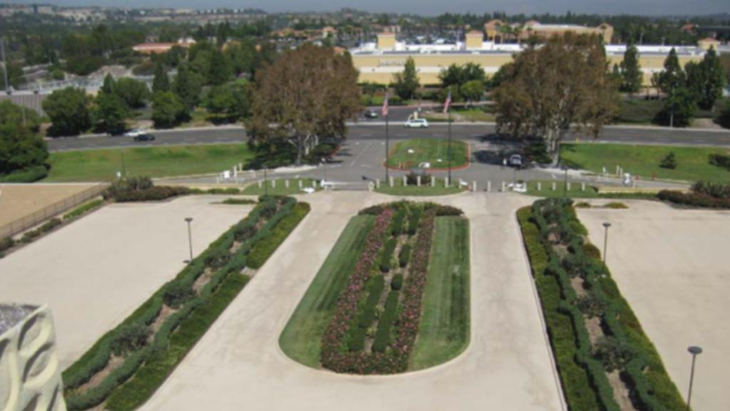 Chet Holifield Federal Building Parking 4th