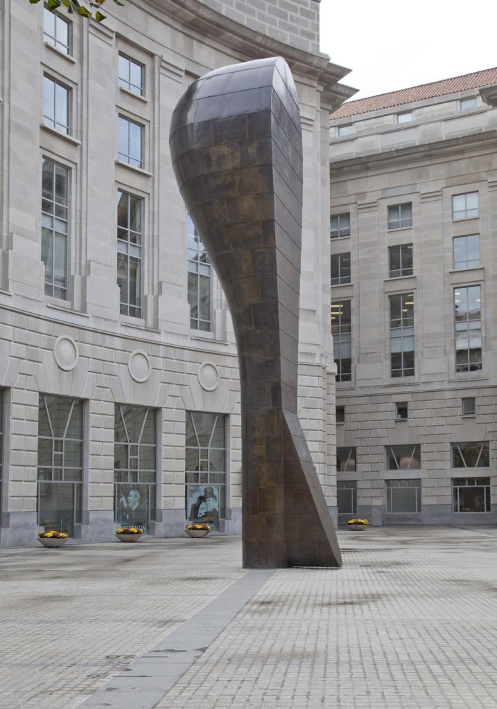 Martin Puryear, Bearing Witness, 1997.