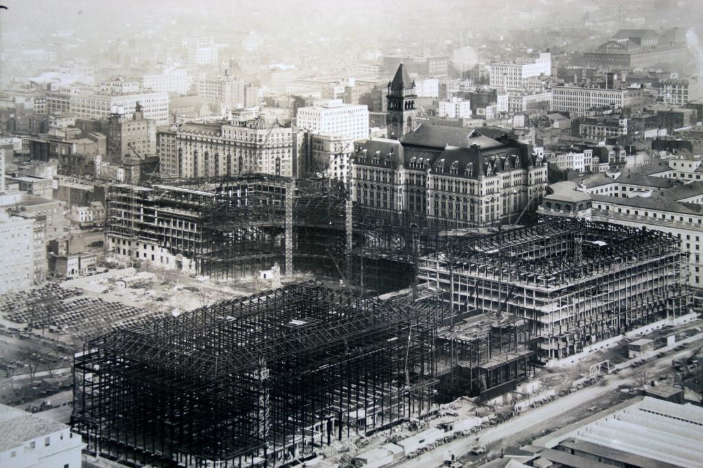 The new post office and the ICC-Labor building 