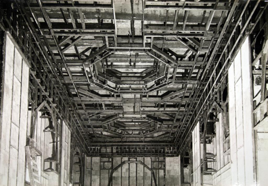 Clinton building interior