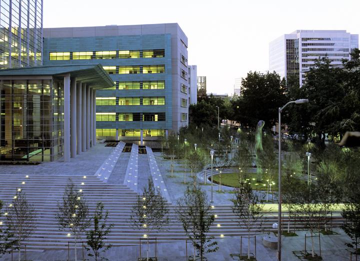 photo of Seattle U.S. Courthouse 1.