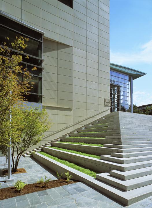 photo of Seattle U.S. Courthouse 2