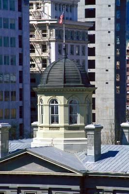 Photo of Pioneer Court House