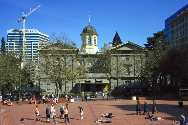 Photo of Pioneer Court House